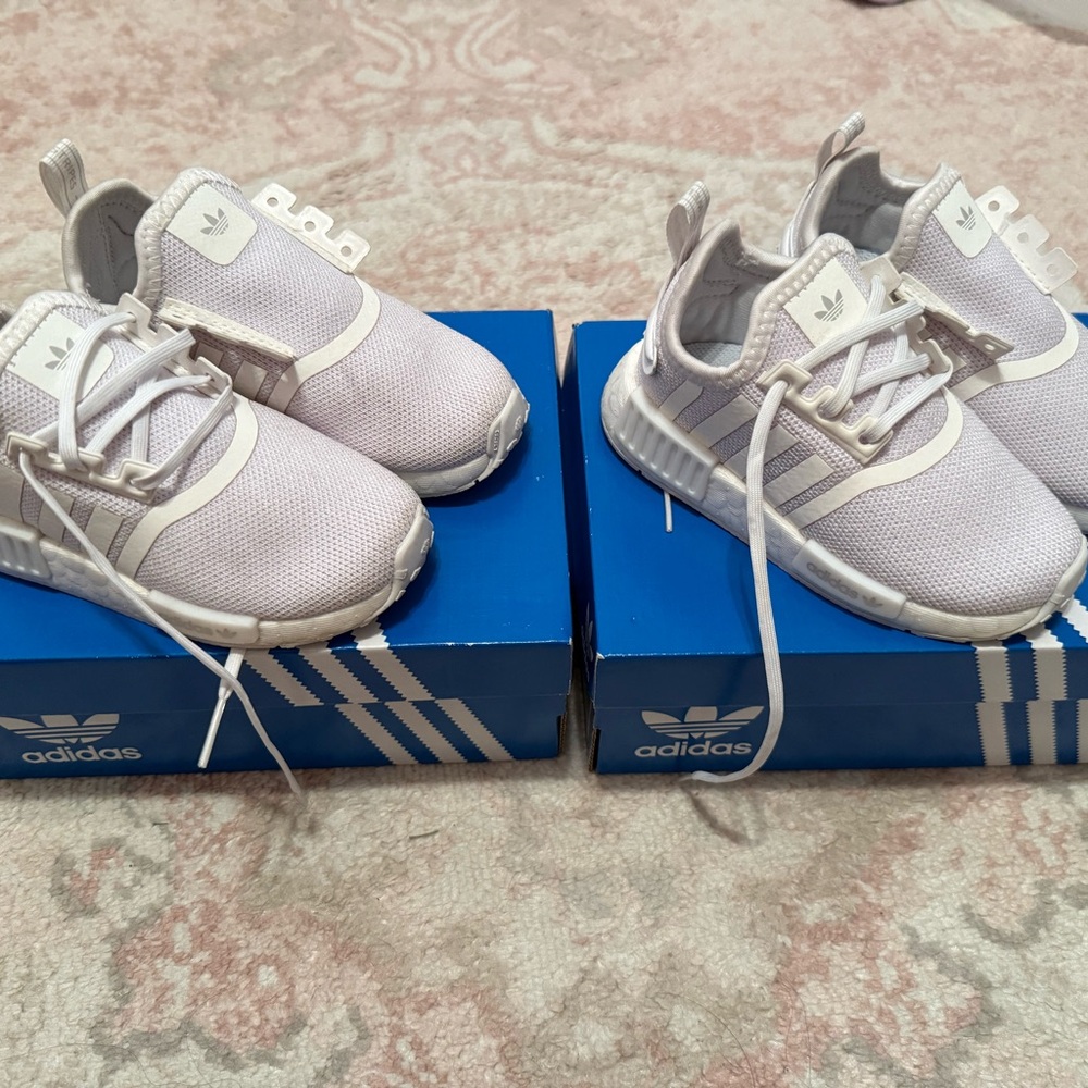 Adidas Kids Cream Sneakers - Picture 1 of 3